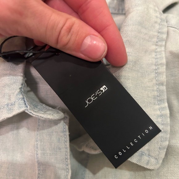 NWT Joe’s Jeans denim light wash split sleeve button down shirt! - Picture 5 of 7